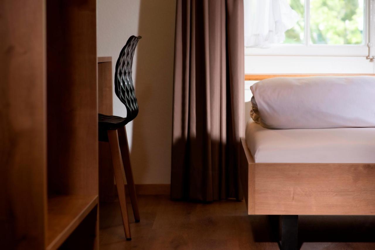 Hotel Weisses Kreuz à Lyss Extérieur photo