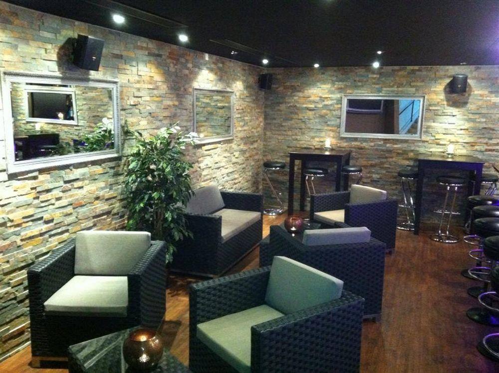 Hotel Weisses Kreuz à Lyss Extérieur photo