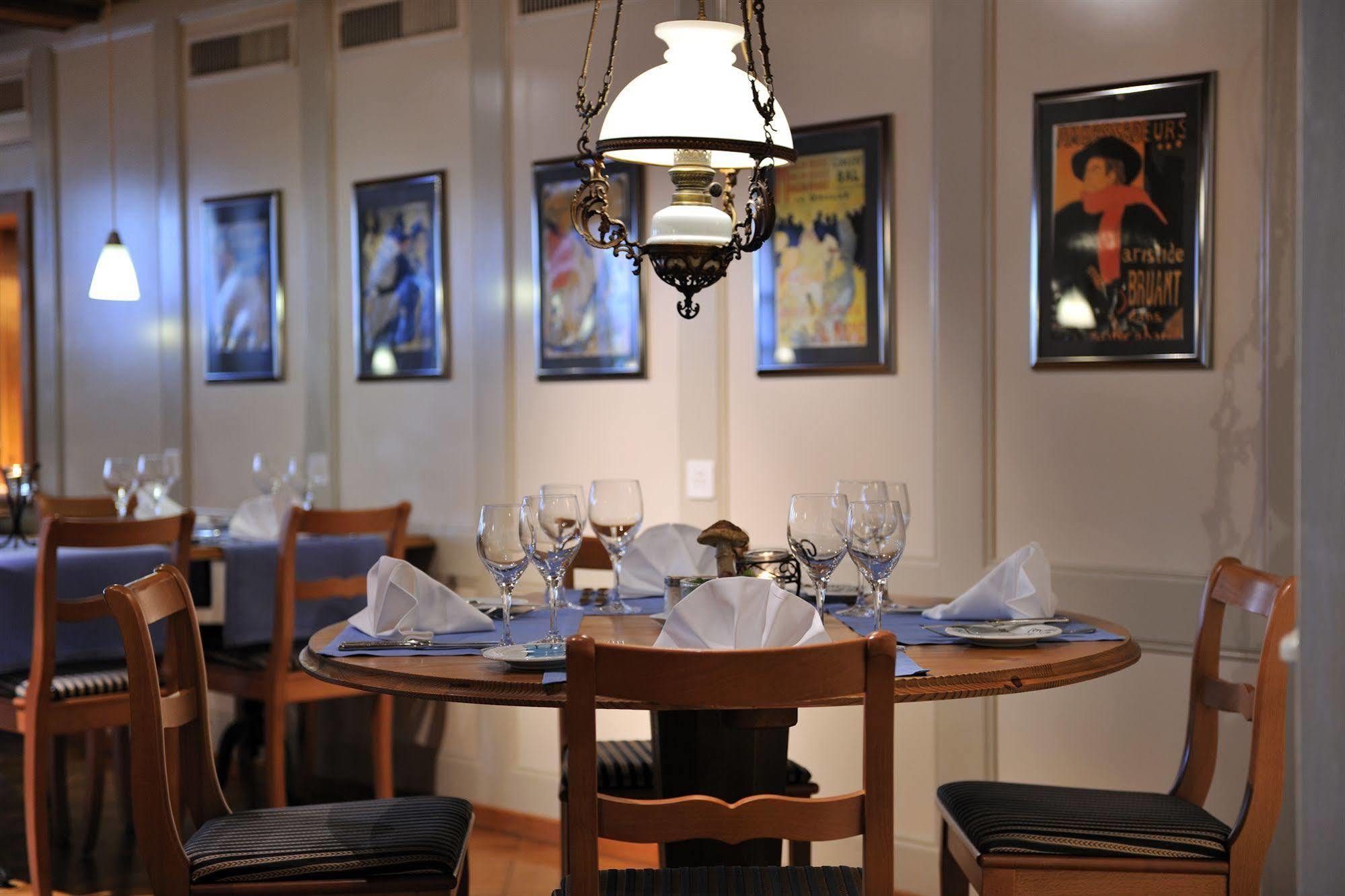 Hotel Weisses Kreuz à Lyss Extérieur photo