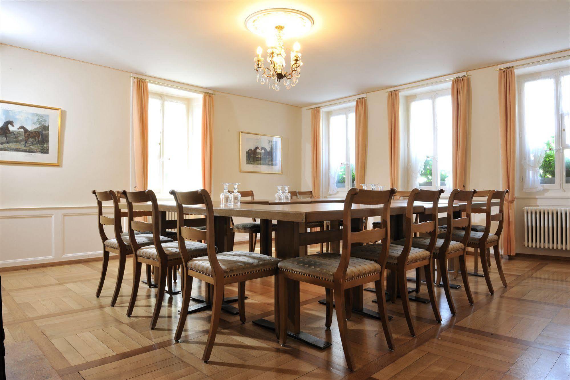 Hotel Weisses Kreuz à Lyss Extérieur photo
