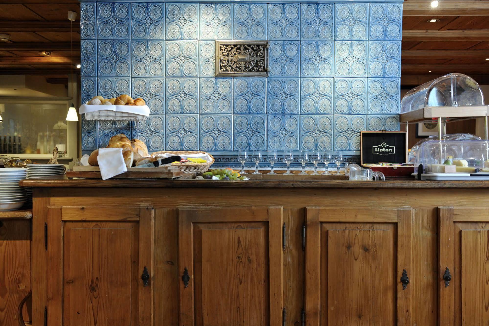 Hotel Weisses Kreuz à Lyss Extérieur photo