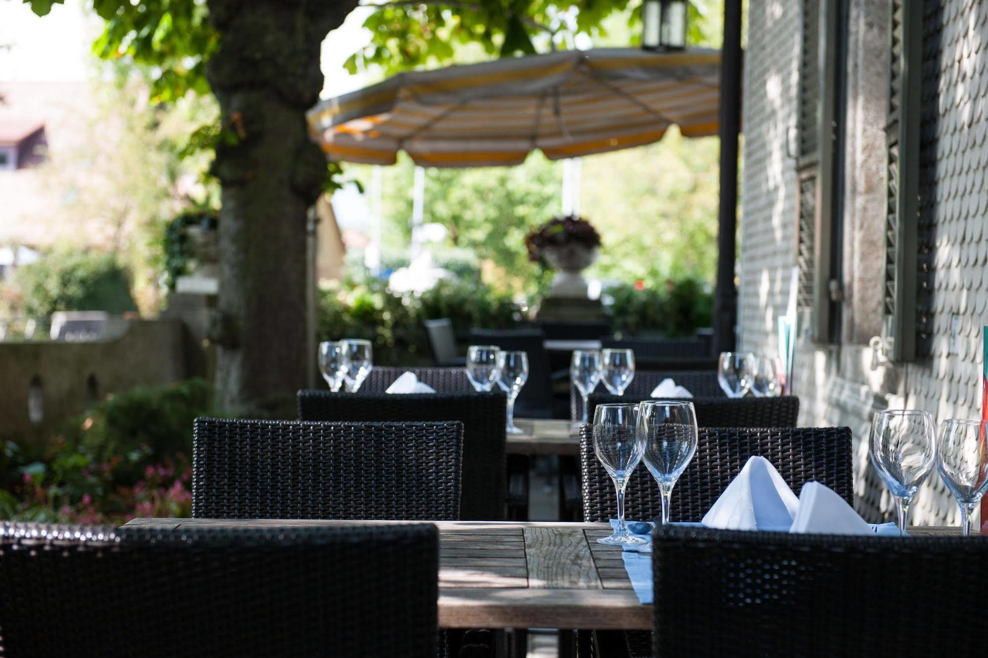 Hotel Weisses Kreuz à Lyss Extérieur photo