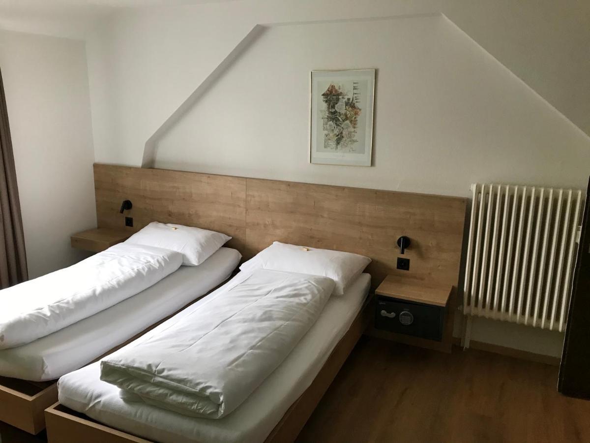 Hotel Weisses Kreuz à Lyss Extérieur photo